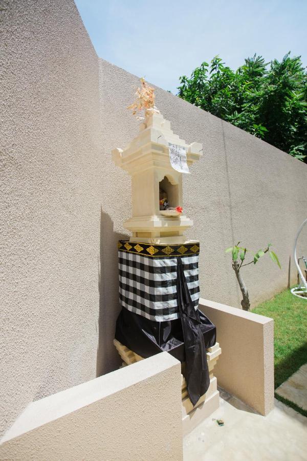 مبيت وإفطار جيمباران Donguri House Bali المظهر الخارجي الصورة